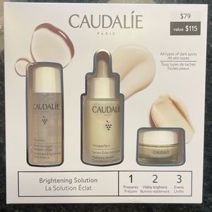 ** NIB Caudalie Vinoperfect Gift Set